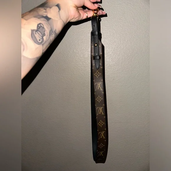 Louis Vuitton Bandoulière XL - Picture 3 of 10